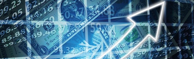 use of artificial intelligence and machine learning in banking, finance and isurance