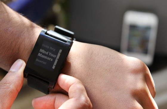 Apple is Working on a Curved Glass Smart Watch